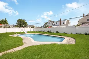 1043 Delaware Ave, Island Park, NY 11558 - Photo 7