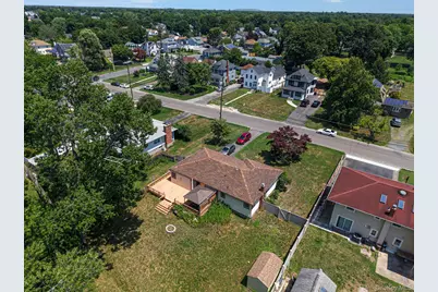 190 Bay Avenue, Patchogue, NY 11772 - Photo 3