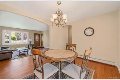 190 Bay Avenue, Patchogue, NY 11772 - Photo 11