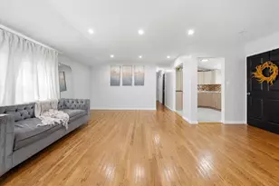 235-15 Bentley Rd, Rosedale, NY 11422 - Photo 3