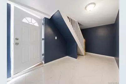 23515 Bentley Road, Rosedale, NY 11422 - Photo 21