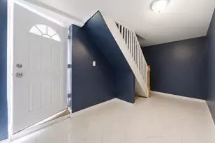 235-15 Bentley Rd, Rosedale, NY 11422 - Photo 21
