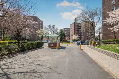 5645 Netherland Avenue #6A, Bronx, NY 10471 - Photo 13