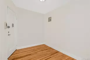 5645 Netherland Ave, Bronx, NY 10471 - Photo 11