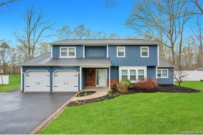 10 Ramblewood Road, Ridge, NY 11961 - Photo 3