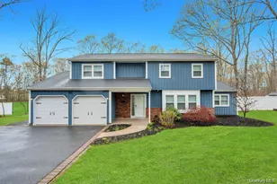 10 Ramblewood Rd, Ridge, NY 11961 - Photo 3