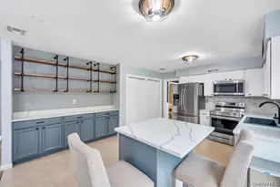10 Ramblewood Rd, Ridge, NY 11961 - Photo 17