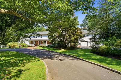 27 School Lane, Lloyd Harbor, NY 11743 - Photo 3
