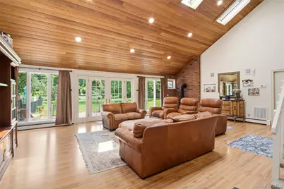 27 School Lane, Lloyd Harbor, NY 11743 - Photo 17