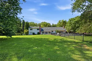 27 School Ln, Lloyd Harbor, NY 11743 - Photo 35