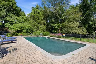 27 School Ln, Lloyd Harbor, NY 11743 - Photo 31