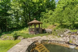 21 Straub Dr, Pleasant Valley, NY 12569 - Photo 33