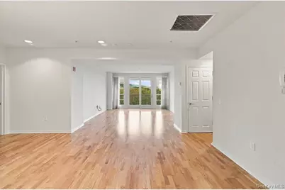 100 Harbor View Drive #651, Port Washington, NY 11050 - Photo 3