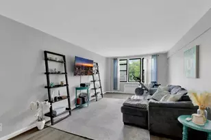270 N Broadway, Yonkers, NY 10701 - Photo 5