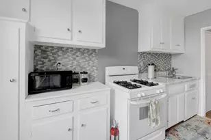 270 N Broadway, Yonkers, NY 10701 - Photo 17