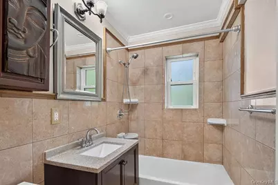 103 Wiltshire Road #D8, Scarsdale, NY 10583 - Photo 15