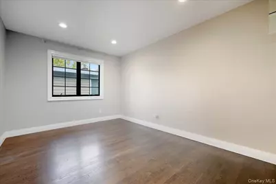 2 Cornwall Lane, Port Washington, NY 11050 - Photo 19