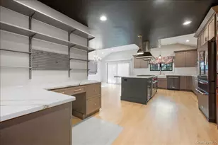 2 Cornwall Ln, Port Washington, NY 11050 - Photo 11