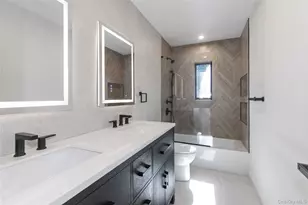 1 Bentley Rd, Great Neck, NY 11023 - Photo 25