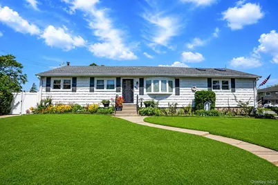 266 Albert Street, Lindenhurst, NY 11757 - Photo 1