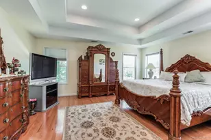 5 Daffodil Ln, Lake Grove, NY 11755 - Photo 13