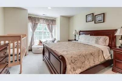 5 Daffodil Lane, Lake Grove, NY 11755 - Photo 17