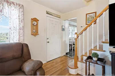 790 Woodside Drive, Wantagh, NY 11793 - Photo 5