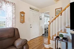 790 Woodside Dr, Wantagh, NY 11793 - Photo 5