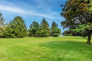 11 Monitor Ct, Coram, NY 11727 - Photo 33