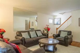 932 Cherry Ln, Floral Park, NY 11001 - Photo 3