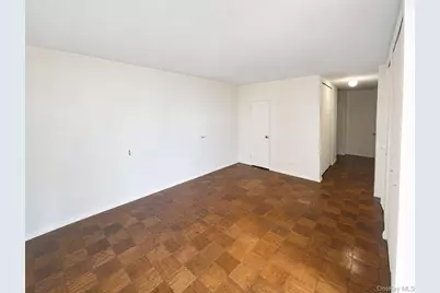 27010 Grand Central Parkway #17A, Floral Park, NY 11005 - Photo 13