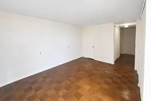 270-10 Grand Central Pkwy, Floral Park, NY 11005 - Photo 13