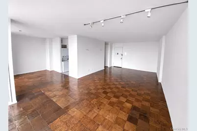 27010 Grand Central Parkway #17A, Floral Park, NY 11005 - Photo 3