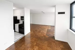 270-10 Grand Central Pkwy, Floral Park, NY 11005 - Photo 7