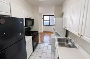 270-10 Grand Central Pkwy, Floral Park, NY 11005 - Photo 11