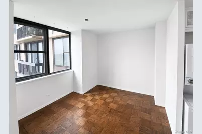 27010 Grand Central Parkway #17A, Floral Park, NY 11005 - Photo 5