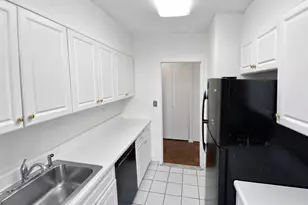 270-10 Grand Central Pkwy, Floral Park, NY 11005 - Photo 9