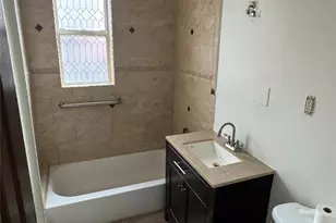 686 E 98th St, Brooklyn, NY 11236 - Photo 5
