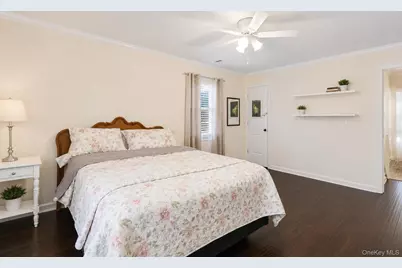439 W Olive Street, Long Beach, NY 11561 - Photo 15