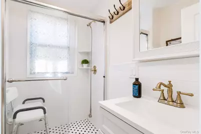 439 W Olive Street, Long Beach, NY 11561 - Photo 19