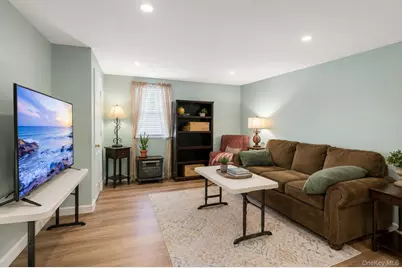 439 W Olive Street, Long Beach, NY 11561 - Photo 9
