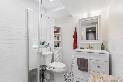 439 W Olive Street, Long Beach, NY 11561 - Photo 21