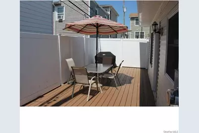 27 Vermont Street, Long Beach, NY 11561 - Photo 9