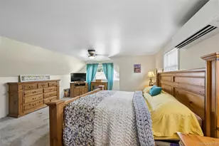 231 E Hampton Rd, Lindenhurst, NY 11757 - Photo 15