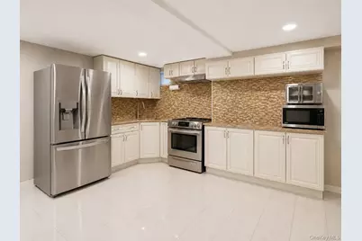 141-63 73rd Terrace, Kew Gardens, NY 11367 - Photo 21