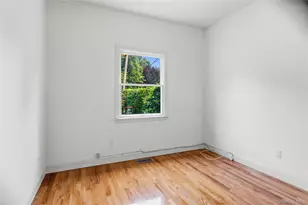 10 Osborne Ln, Greenvale, NY 11548 - Photo 15