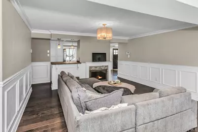 31 Martin Lane, Westbury, NY 11590 - Photo 7