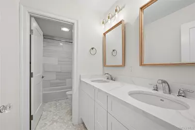 47 Central Parkway, Huntington, NY 11743 - Photo 31