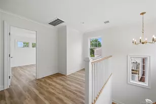 47 Central Pkwy, Huntington, NY 11743 - Photo 27