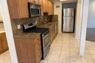 809 N Alleghany Ave, Lindenhurst, NY 11757 - Photo 7